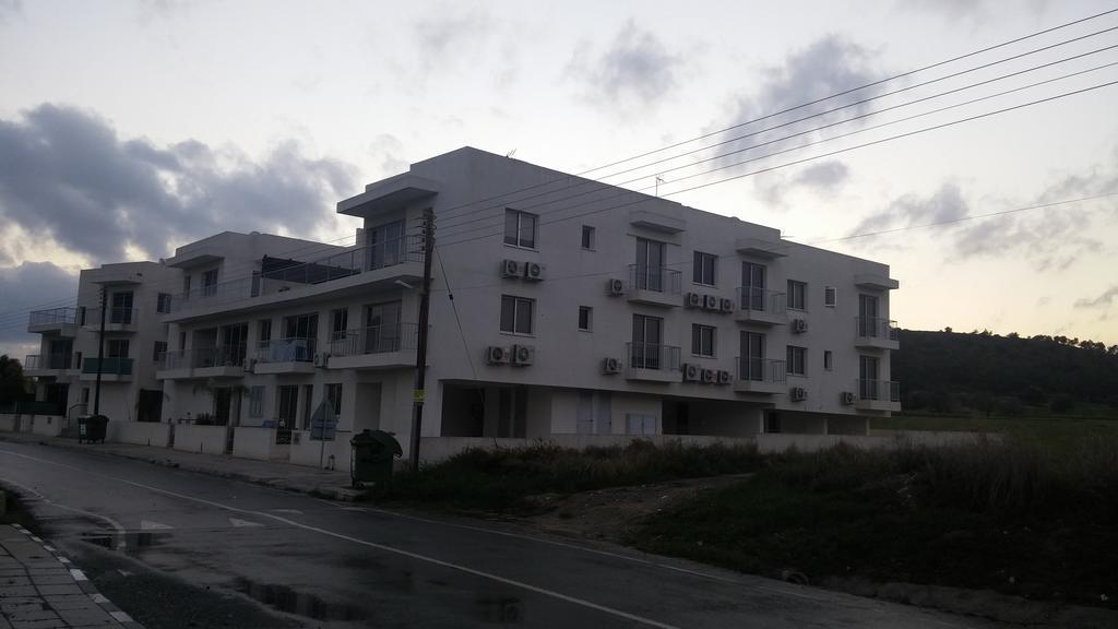 Palms Resort Apartments Alethriko Zewnętrze zdjęcie